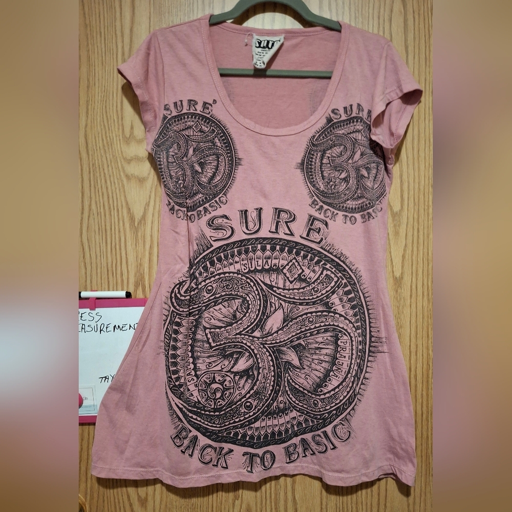 Sure Women's Graphic Tee in Pink